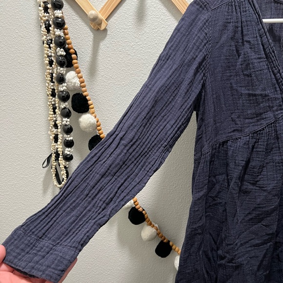 XiRena Dress - Picture 4 of 7